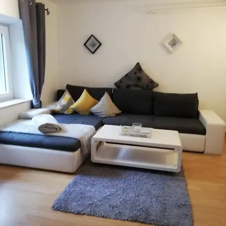 Haus File Apartment